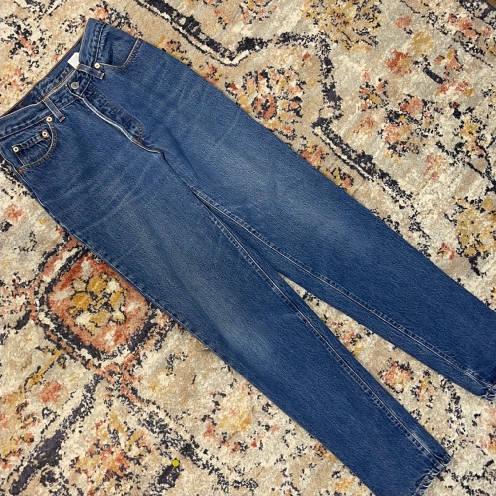 Levi’s high waist mom jeans size 27